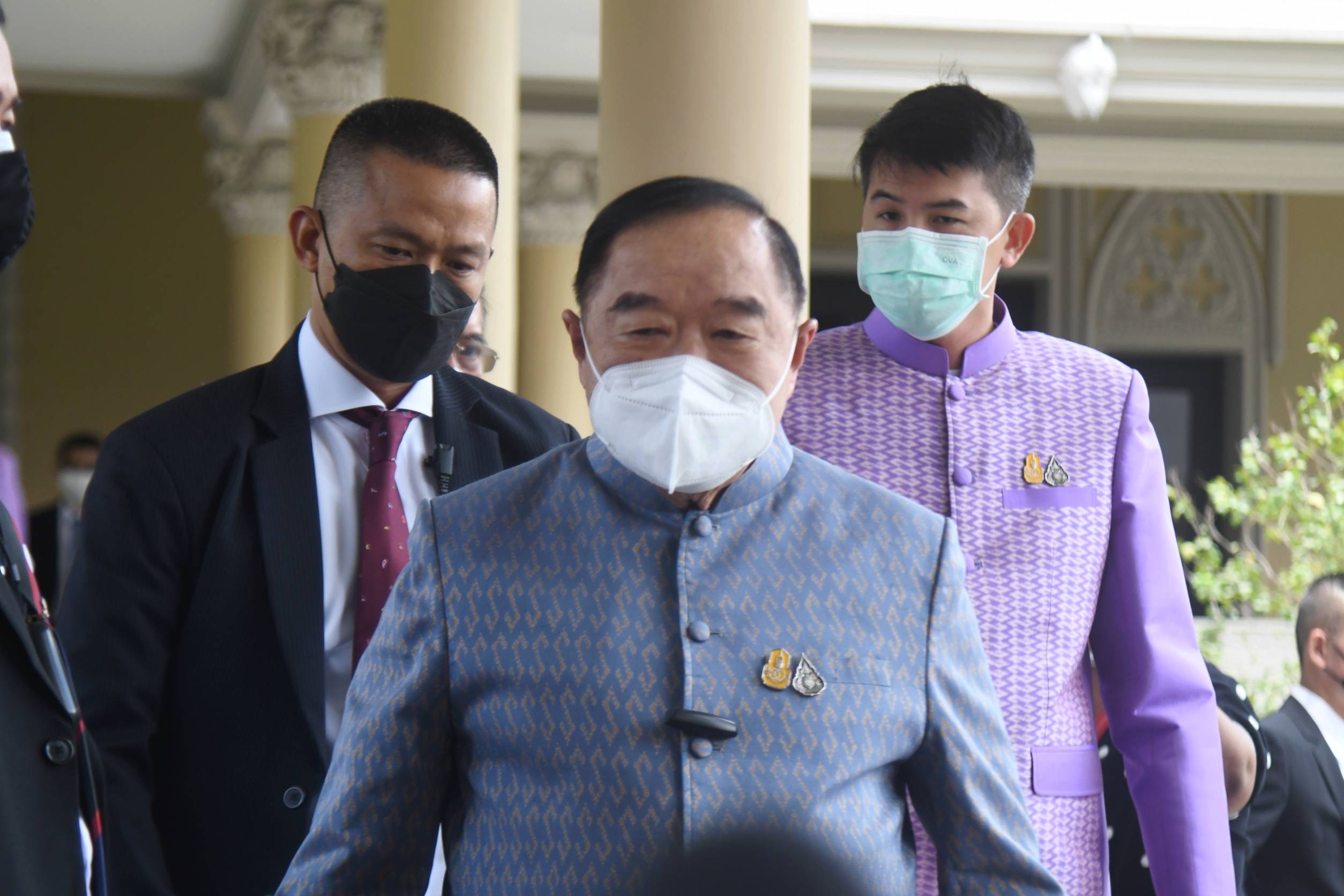 “ประวิตร-ประยุทธ์” ลงนามแสดงความเสียใจต่อการเสด็จสวรรคตของสมเด็จพระราชินีนาถเอลิซาเบธที่ 2