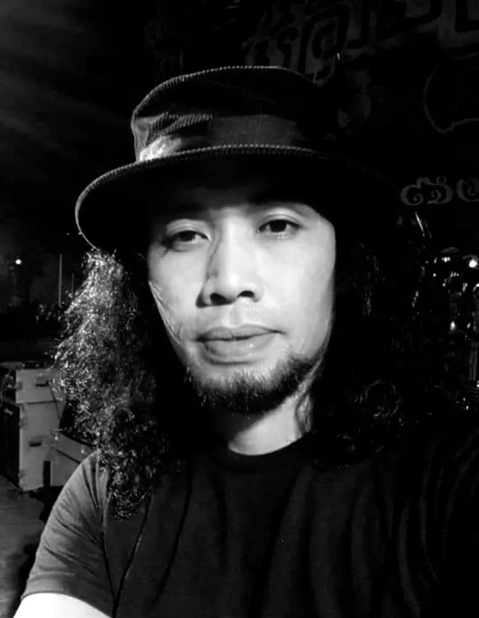 เศร้า! โควิดคร่าชีวิต ศิลปินเพลงเพื่อชีวิต "ต้น ณรา" เจ้าของผลงาน “เด็ดดอกฟ้า” 
