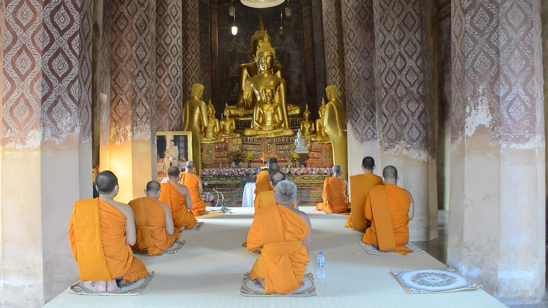 คณะสงฆ์อยุธยา เจริญพระพุทธบท "รัตนสูตร" และบทโพชฌังคปริตร เสริมกำลังใจคนไทยให้ผ่านพ้นโรคโควิด-19