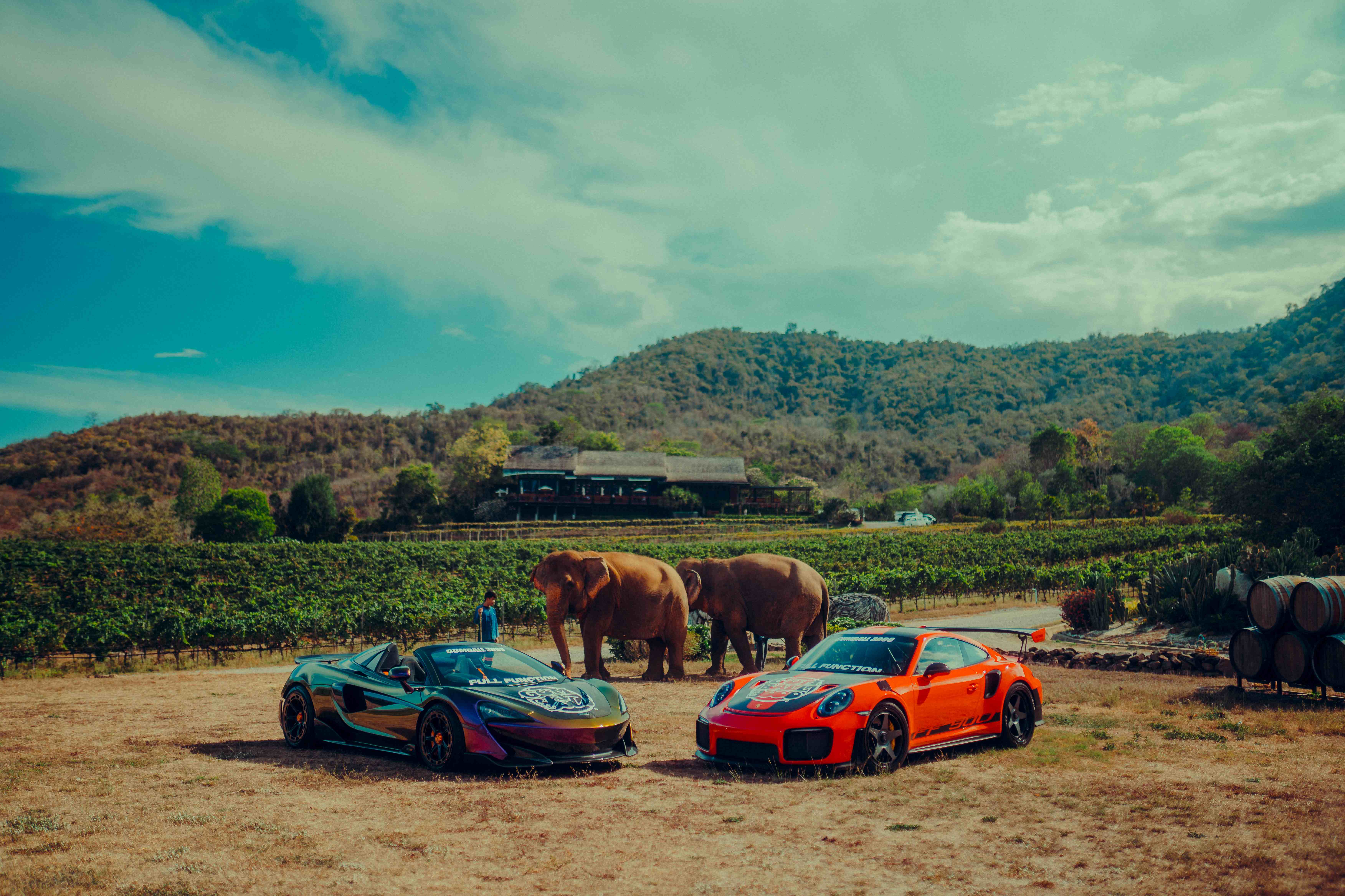แรลลี่รถหรูนับร้อยฉลองครบรอบ 25 ปี 'Gumball 3000 Rally'จากไซง่อน เข้ากรุงเทพ มุ่งสู่สิงคโปร์