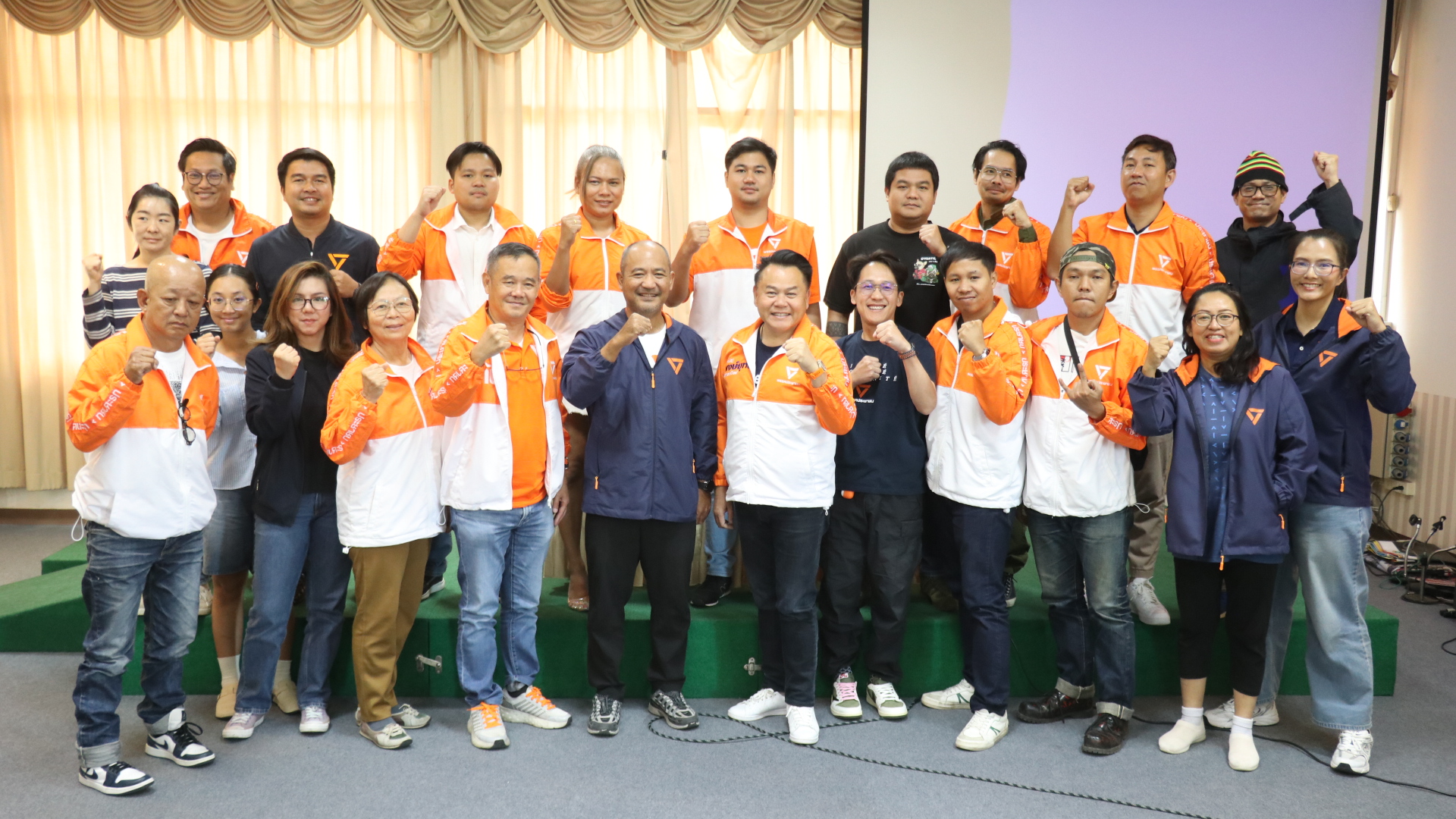 โคราช เลขา ปชน.วางกลยุทธ์ด้อมส้มยึดสนามเทศบาลชิงเค้ก 1.6 พันล้าน โคราชชาติพัฒนา ชู “ประเสริฐ” ป้องกันแชมป์ “สุรวุฒิ เชิดชัย” ไม่ตอบชัดเจน