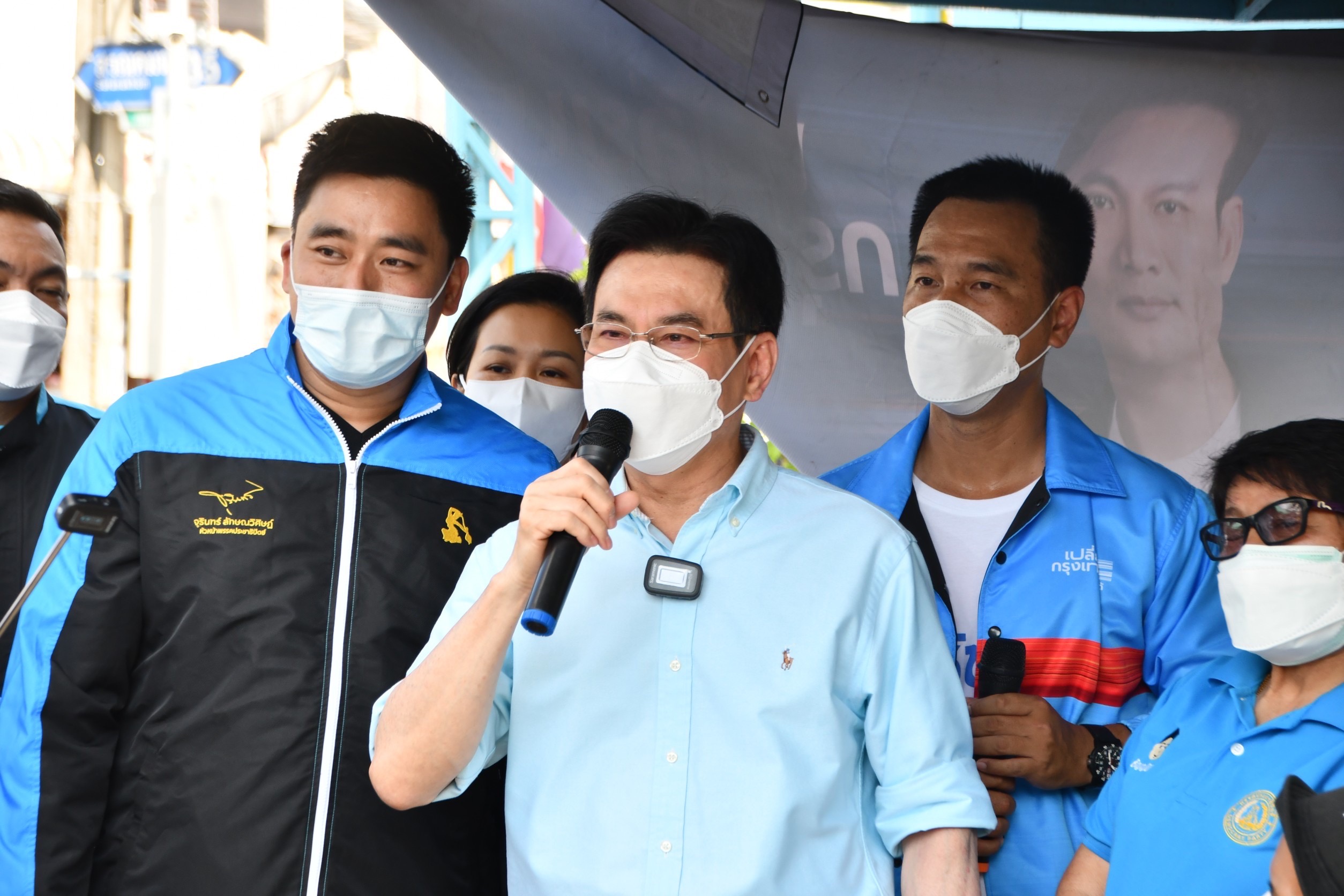 "จุรินทร์" ชี้ปมขัดแย้งพปชร.กระทบเสถียรภาพรัฐบาล เสียงยังแกว่งไม่ชัดเจน 