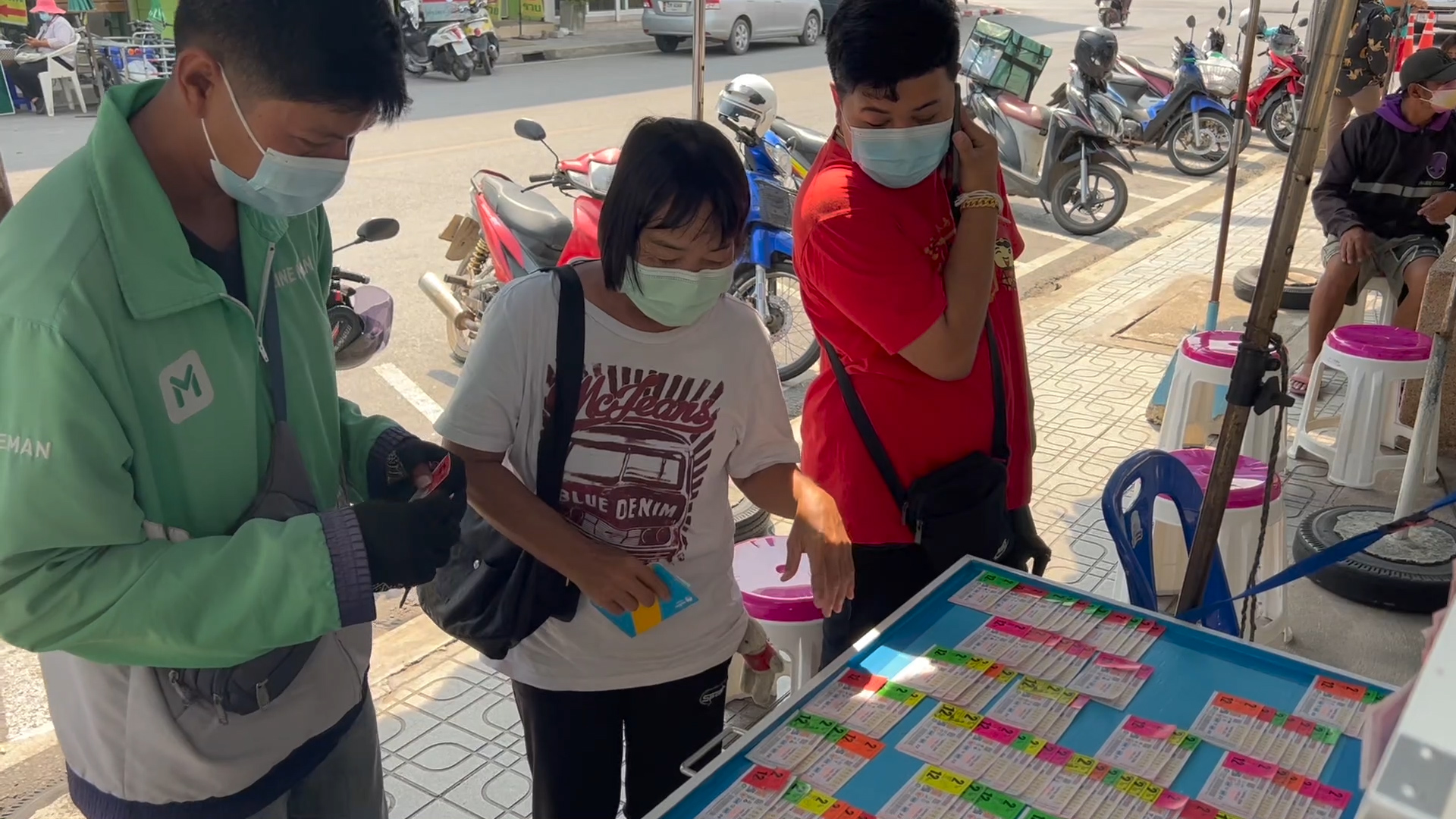เลขลุงตู่ยังแรงไม่หยุดคอหวยกว้านซื้อเรียบเกลี้ยงแผง