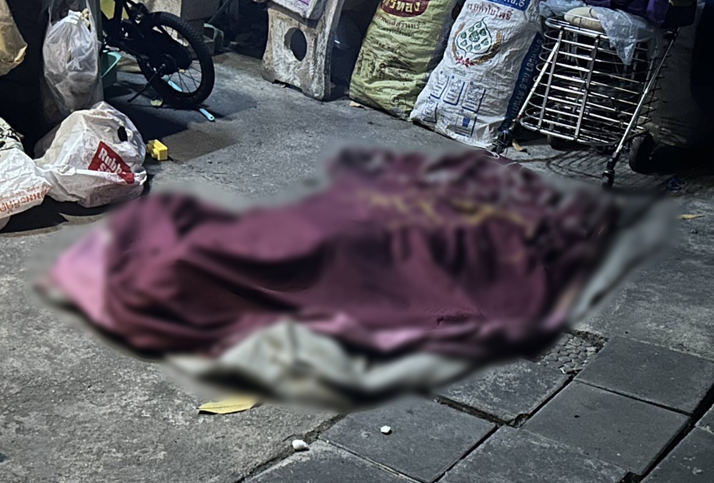 ญาติร้องเอาผิดสายตรวจ วิสามัญชายคลั่งวัย 63 ถือมีดขู่ครอบครัว