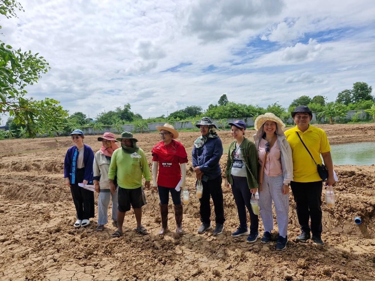 พช.ไชโย ลงพื้นที่เพื่อดำเนินงาน โครงการพัฒนาหมู่บ้านเศรษฐกิจพอเพียง