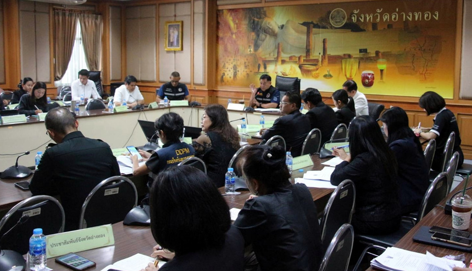 ผู้ว่าฯ อ่างทอง ชวนอุดหนุน “ไทยช่วยไทย” 1 พ.ค. ลดค่าครองชีพประชาชน