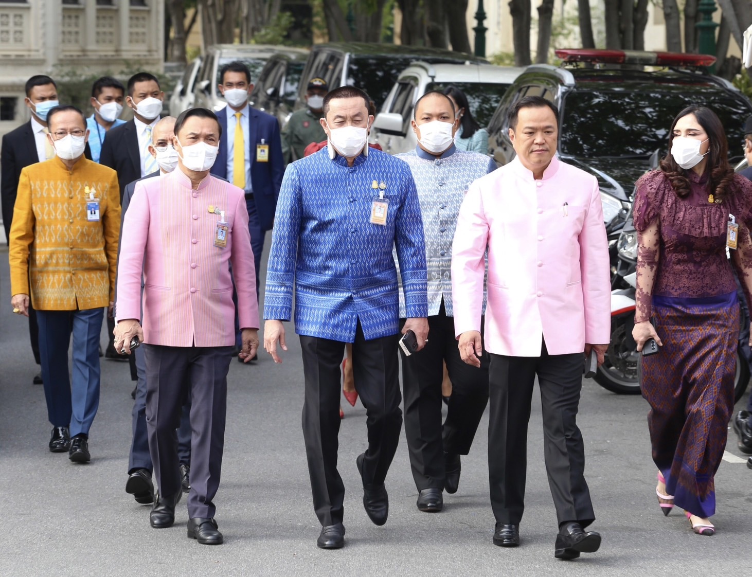 "อนุทิน" พร้อมแจงศึกซักฟอก ม.152 ปัดข่าวจับมือ "3พรรค" ดัน "บิ๊กป้อม" นั่งนายกฯ 