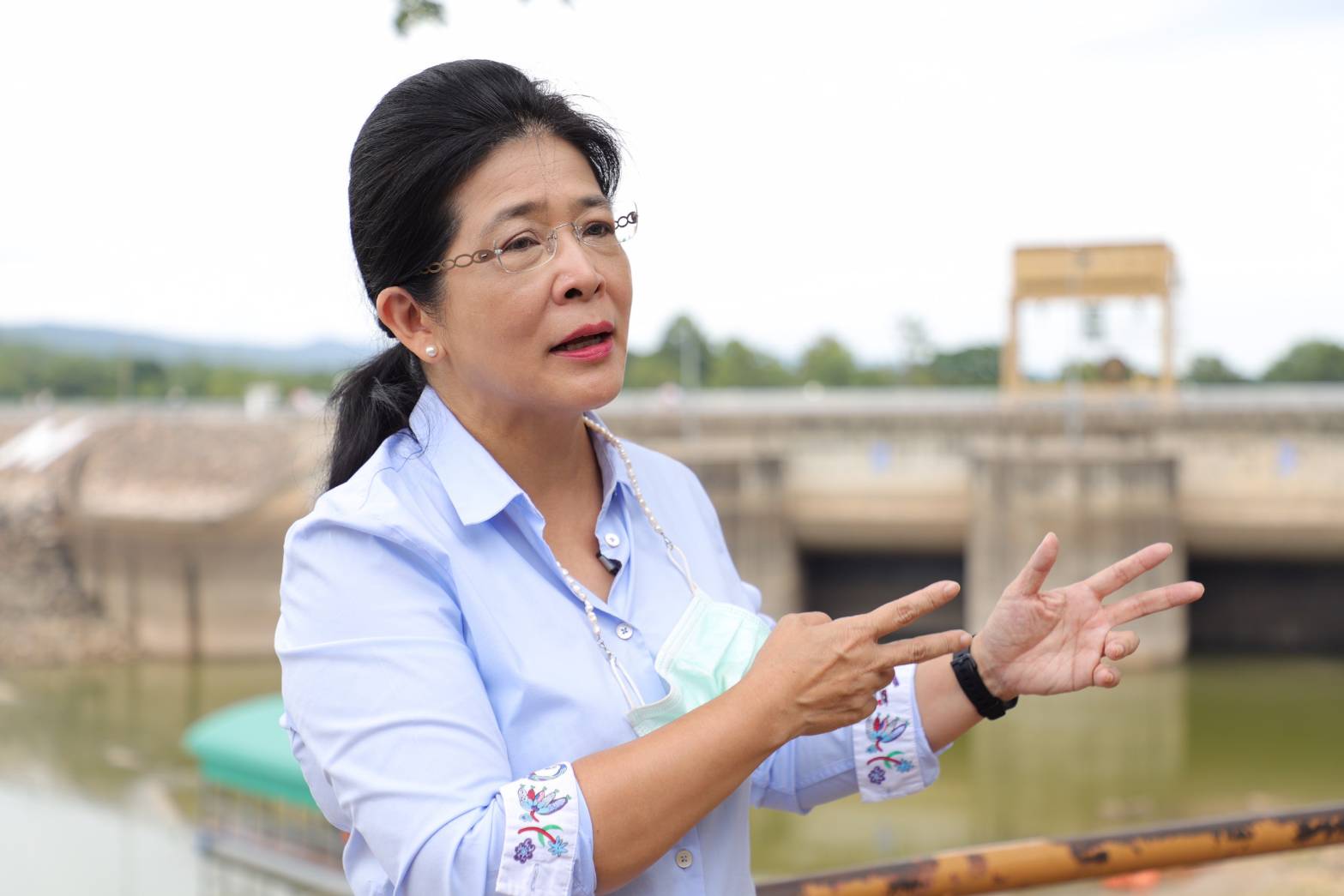 "สุดารัตน์"ลงพื้นที่ขอนแก่นวอนรัฐบาลแก้ปัญหาน้ำแล้ง ไม่ถอดใจเดินหน้าชวน "ชัชชาติ" ลงผู้ว่า กทม. สังกัดเพื่อไทย