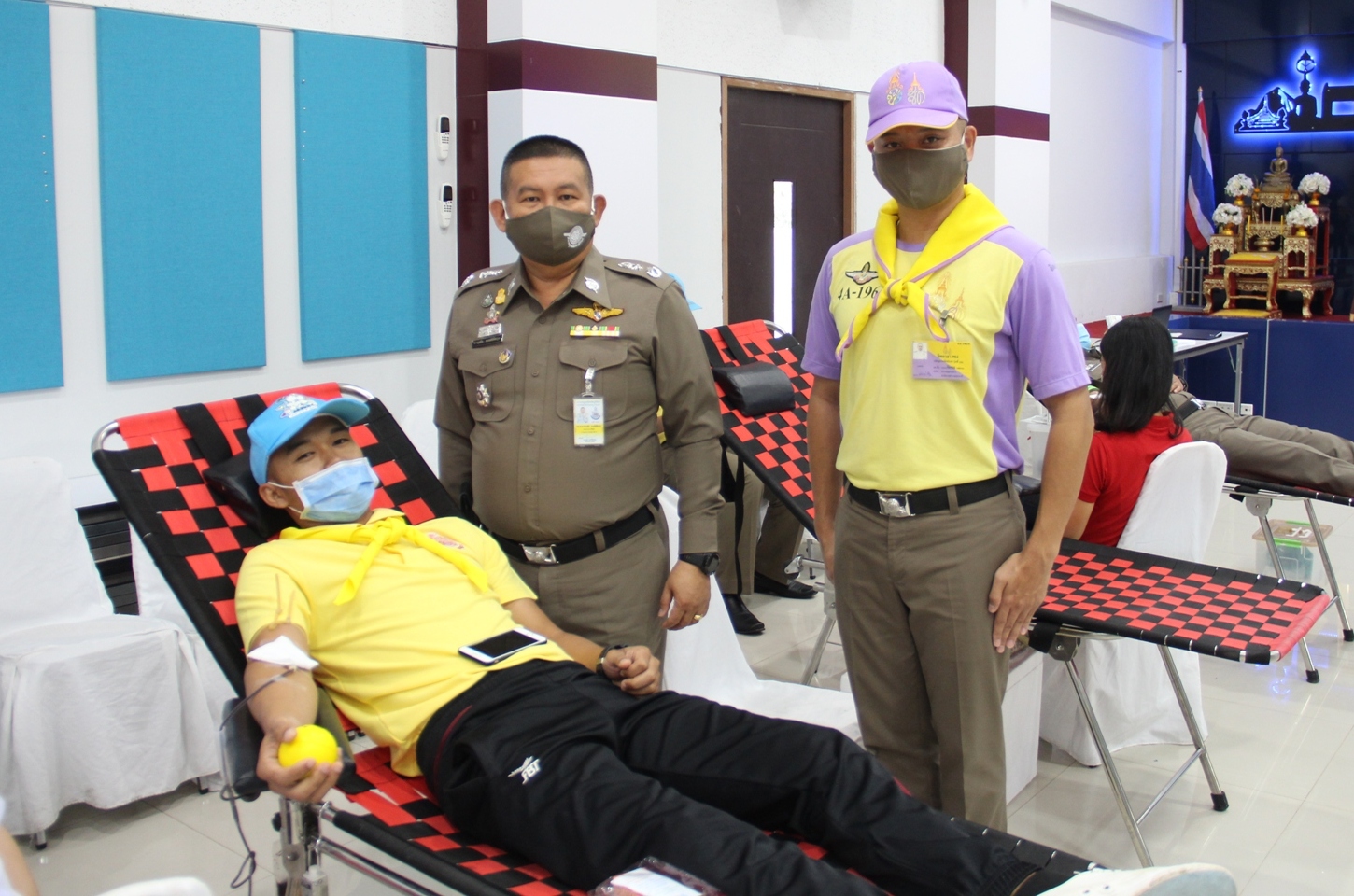 ตำรวจบุรีรัมย์ บริจาคโลหิต ถวายเป็นพระราชกุศลในหลวง ร.10