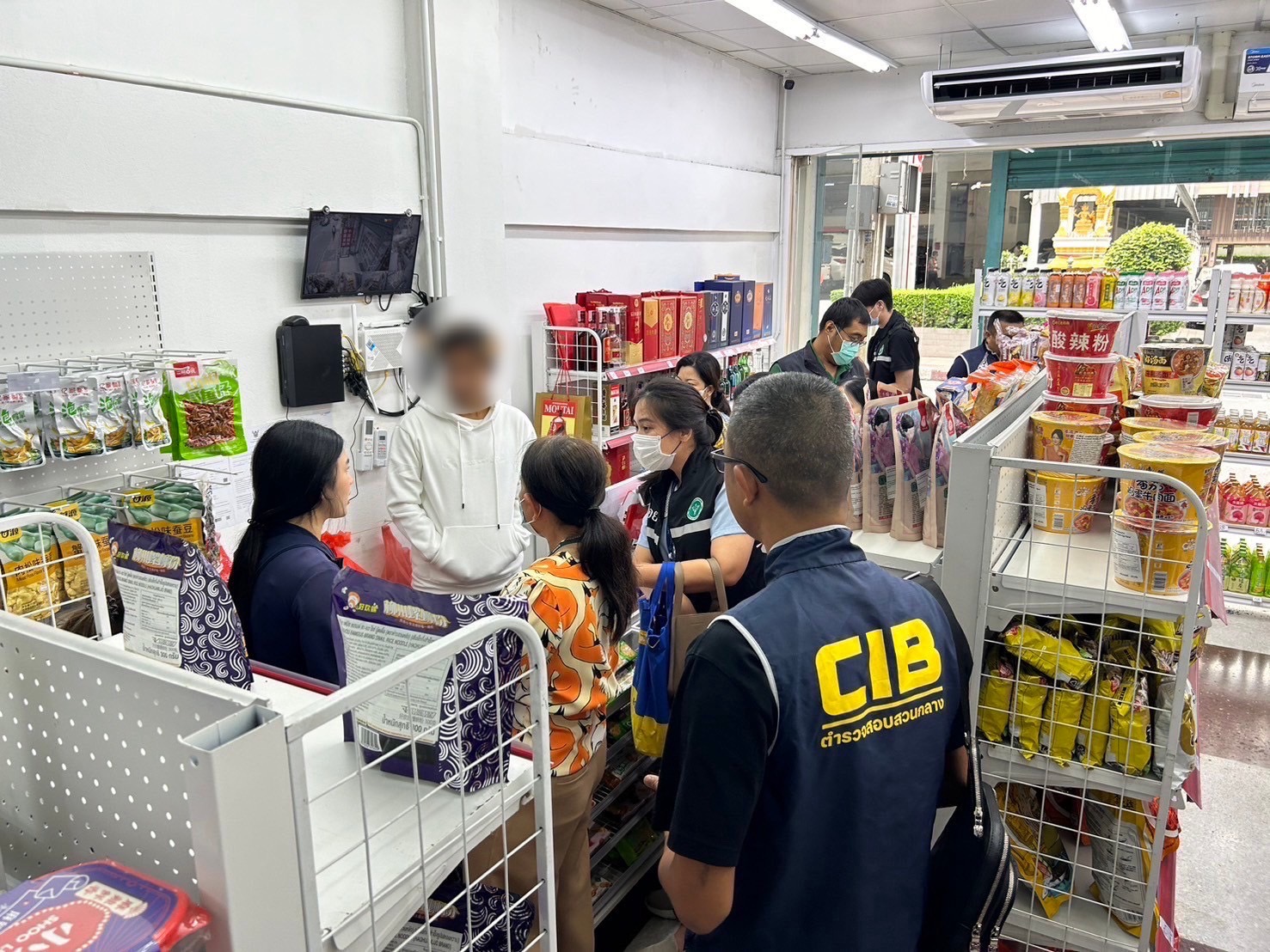 ลุยค้น 7 ร้านซุปเปอร์มาเก็ตจีนทั่วกรุงเทพฯเฟส 2 ยึดผลิตภัณฑ์อาหารไม่มี อย. -ฉลากภาษาไทยกว่า 2 พันชิ้น