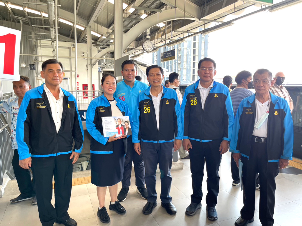 “ดร.สามารถ” ควง “ศิริภา” หาเส้นทางดันรถไฟฟ้าไร้คนขับ APM ทั่วฝั่งธนฯ