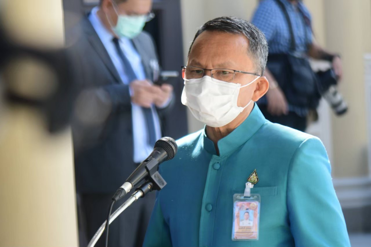 "สมศักดิ์"  ชงครม.แก้กฎหมายลดภาษียาสูบ  พร้อมคืนโควตาให้เกษตรกร 20 จังหวัด "ก.คลัง" ขานรับดำเนินการด่วน