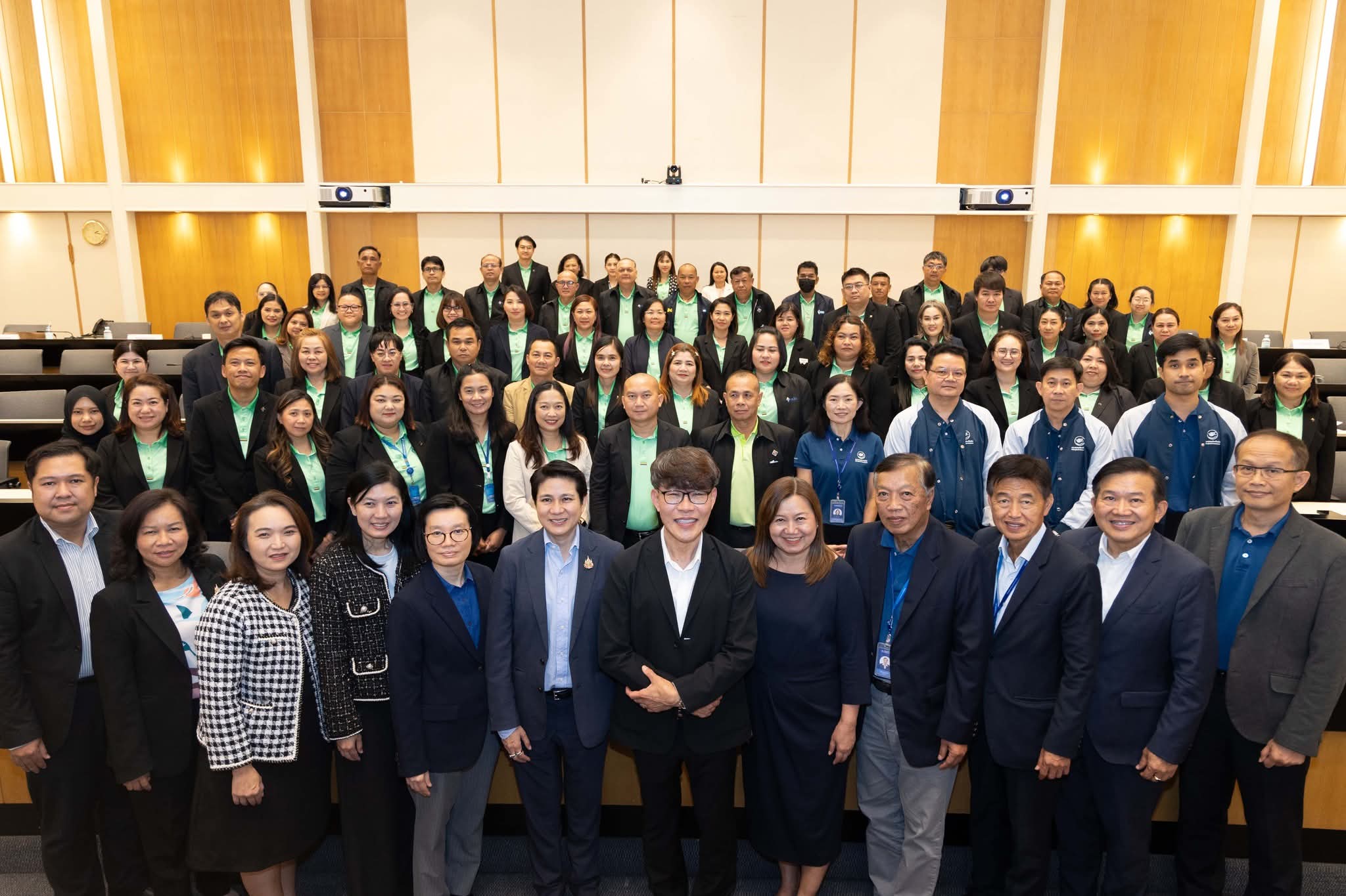 "กรุงเทพประกันภัย"เปิดบ้านต้อนรับคณะผู้บริหาร-จนท.สายส่งเสริมและประกันภัยภูมิภาค สำนักงานคปภ. ศึกษาดูงานระบบรับประกันและการเคลมรถยนต์และสุขภาพ