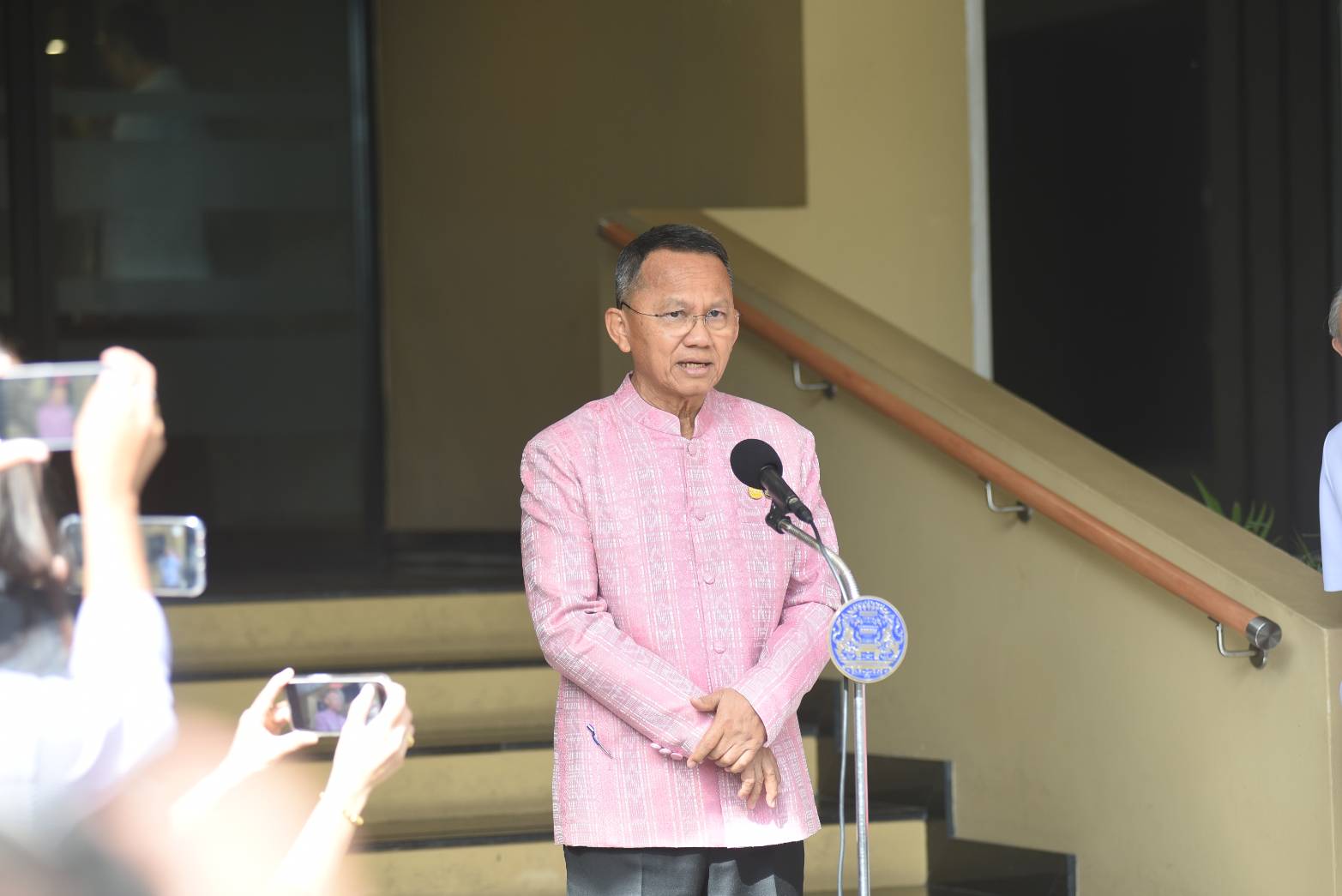 “สมศักดิ์” เชื่อคดี “ทักษิณ” ไม่กระทบเสถียรภาพรัฐบาล ชี้วันนี้บ้านเมืองเข้าสู่โหมดปรองดองแล้ว 