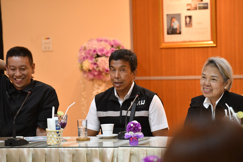 "ชัชชาติ" รับข้อเสนอ ส.ก.ดอนเมือง ถกปมข้อบัญญัติสัตว์เลี้ยง หลังเจอเสียงต้าน