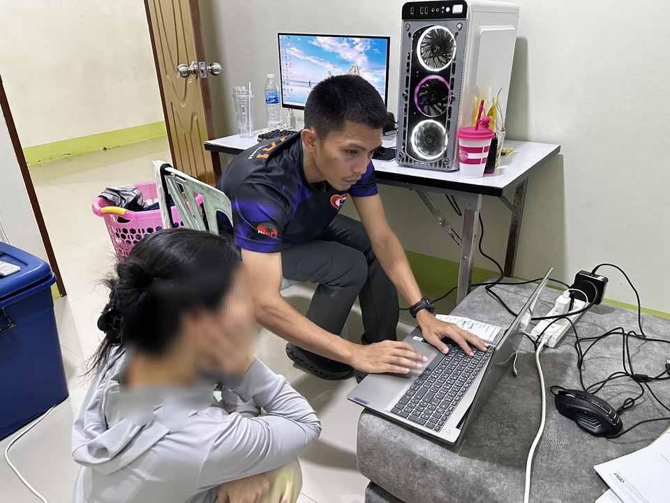 บุกทลายรังเว็บพนัน! รวบแอดมินสาวคาบ้านเช่า ยึดคอมฯ-มือถือ พบเงินหมุนเวียน 10 ล้านต่อเดือน