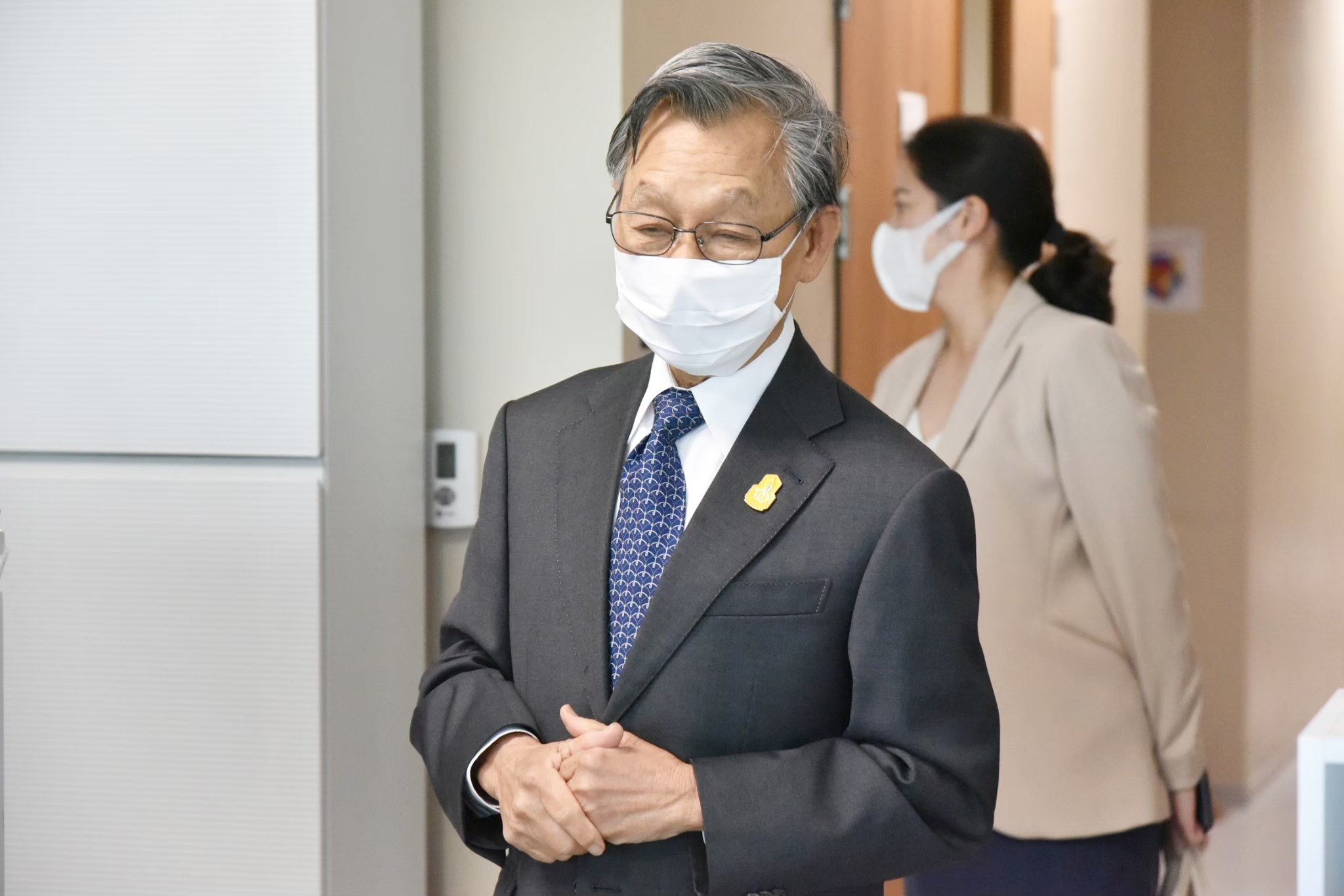 " ชวน" อบรมตร.สภา  แนะทำหน้าที่เข้มงวด ไม่ต้องเกรงใจใคร ชี้ "คนติดตามสส." ชอบอวดเบ่ง