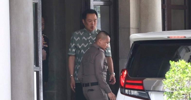 “บิ๊กราญ” พบ “นายกฯ อนุทิน” รายงานความมั่นคงชายแดนใต้ พร้อมลุยนโยบายปราบนอมินีต่างชาติ