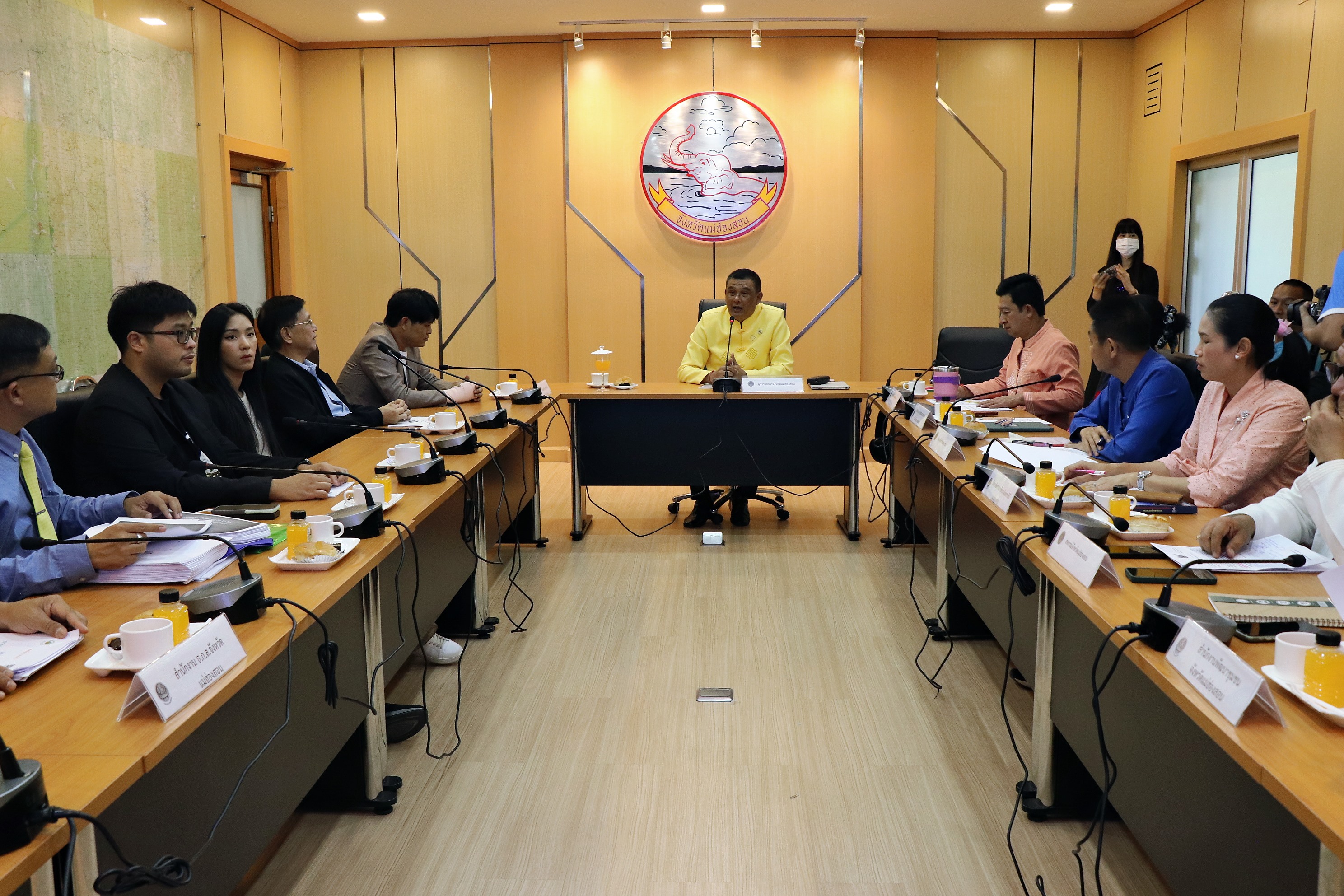 รองผู้ว่าฯแม่ฮ่องสอน ให้การต้อนรับ คณะผู้บริหาร ซิโนไทย ซิงกวาง โกโก้ โปรดัก จำกัด ร่วมหารือแนวทางการรับซื้อและพัฒนาโกโก้