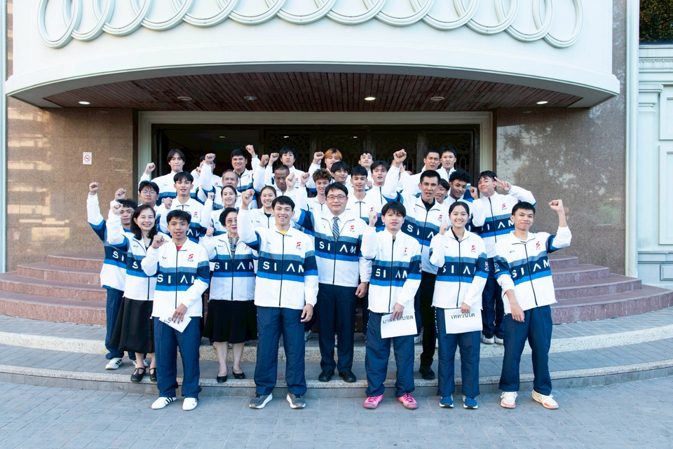  อธิการบดี ม.สยาม ให้โอวาทเพื่อเป็นกำลังใจให้คณะนักกีฬามหาวิทยาลัยสยาม