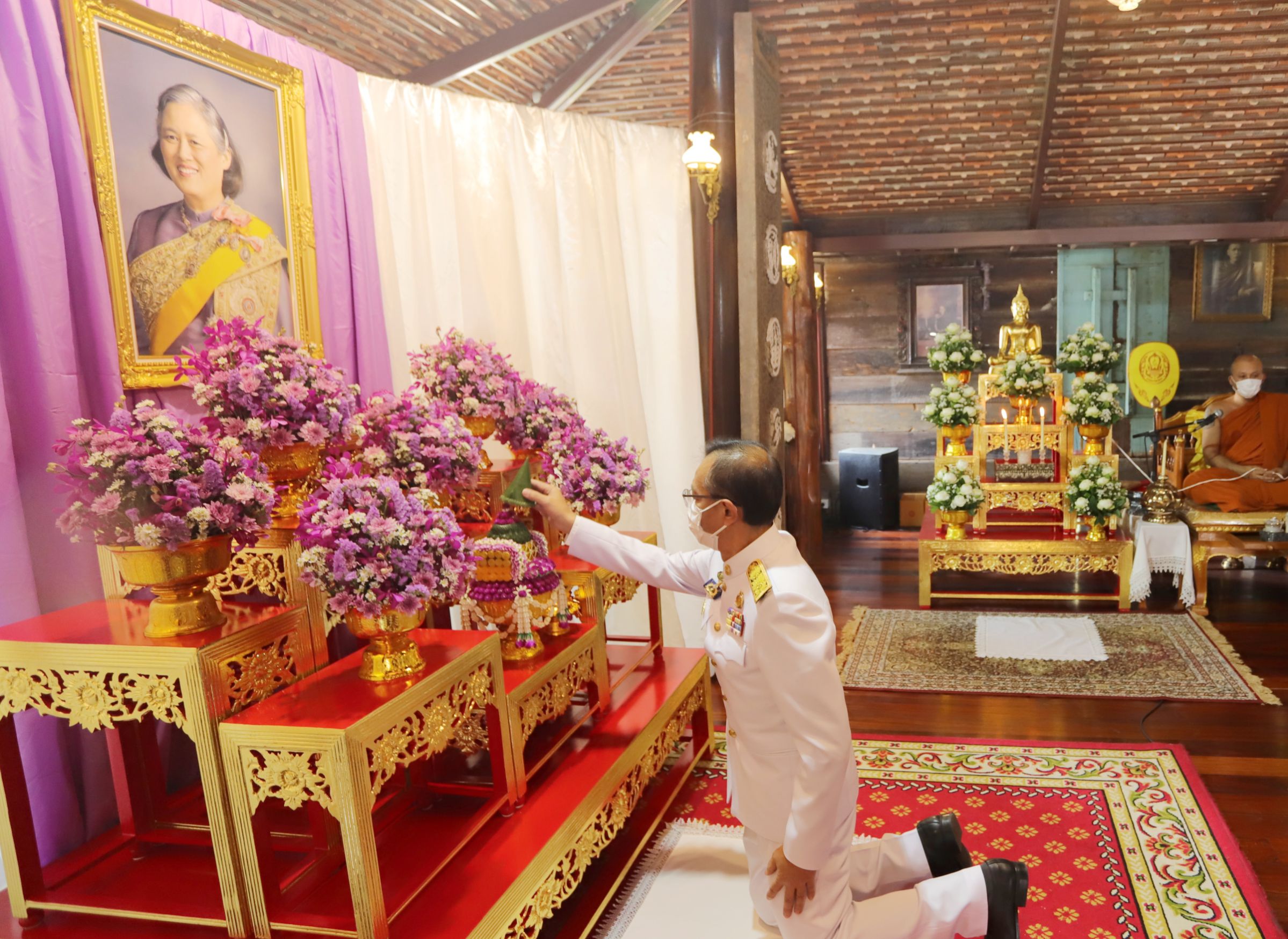 จังหวัดปทุมธานี จัดพิธีเจริญพระพุทธมนต์เฉลิมพระเกียรติ 'กรมสมเด็จพระเทพฯ'  เนื่องในวันคล้ายวันพระราชสมภพ 2 เมษายน 2565