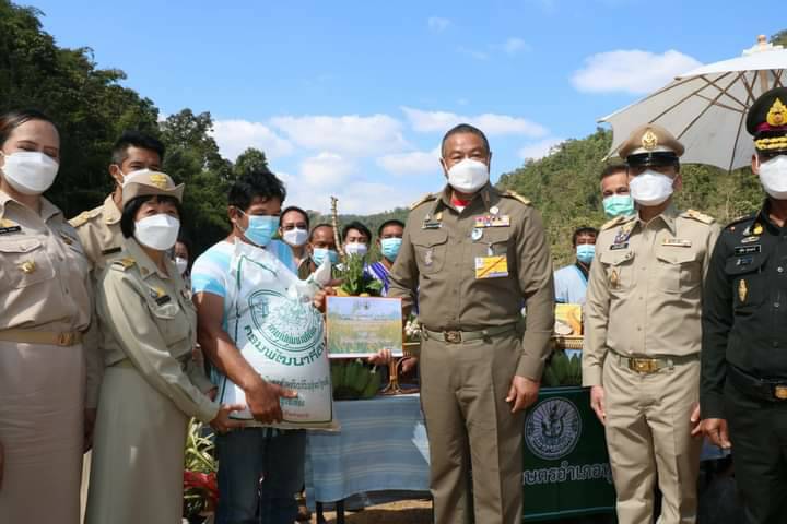 องคมนตรีติดตามผลโครงการพระราชดำริ  ในพื้นที่โครงการอ่างเก็บน้ำห้วยป่ากล้วย  