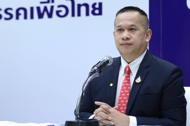 "อนุสรณ์"ชี้รัฐบาลผลักสถานการณ์สู่การเผชิญหน้า อัด "นายกฯ"ลอยตัวเหนือปัญหา