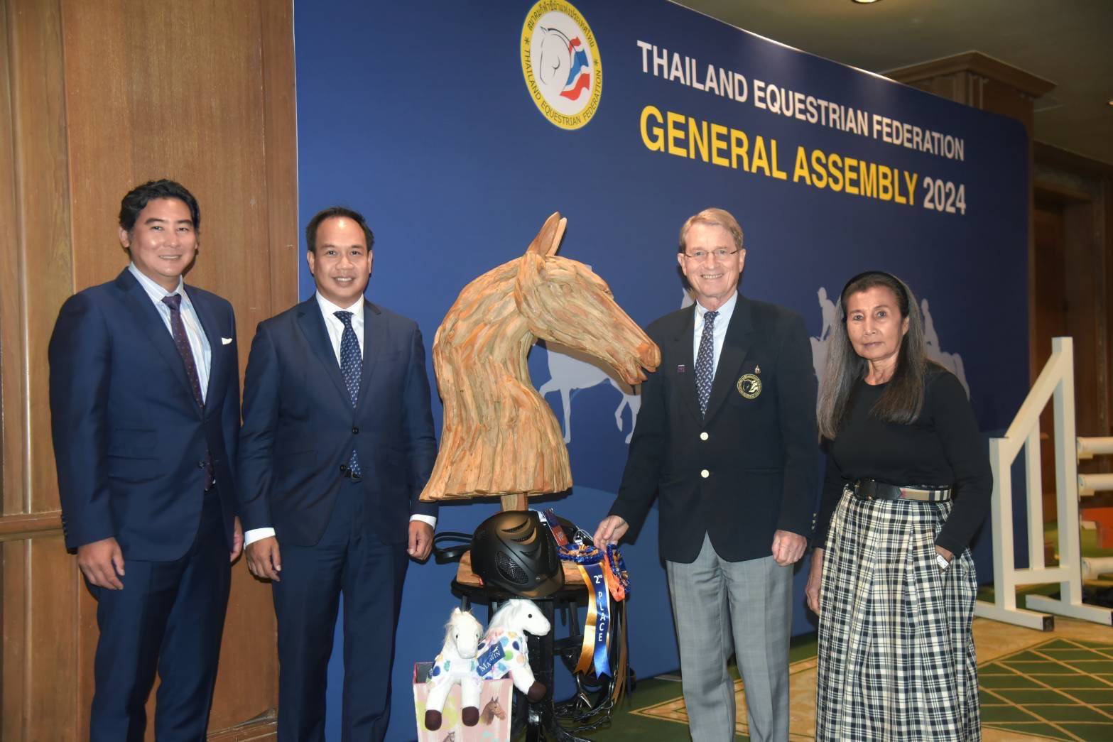 "ฮาราลด์ ลิงค์" ได้รับเลือกด้วยมติเป็นเอกฉันท์จากสมาชิกสมาคมให้ดำรงตำแหน่งนายกขี่ม้าไทยต่ออีกสมัย