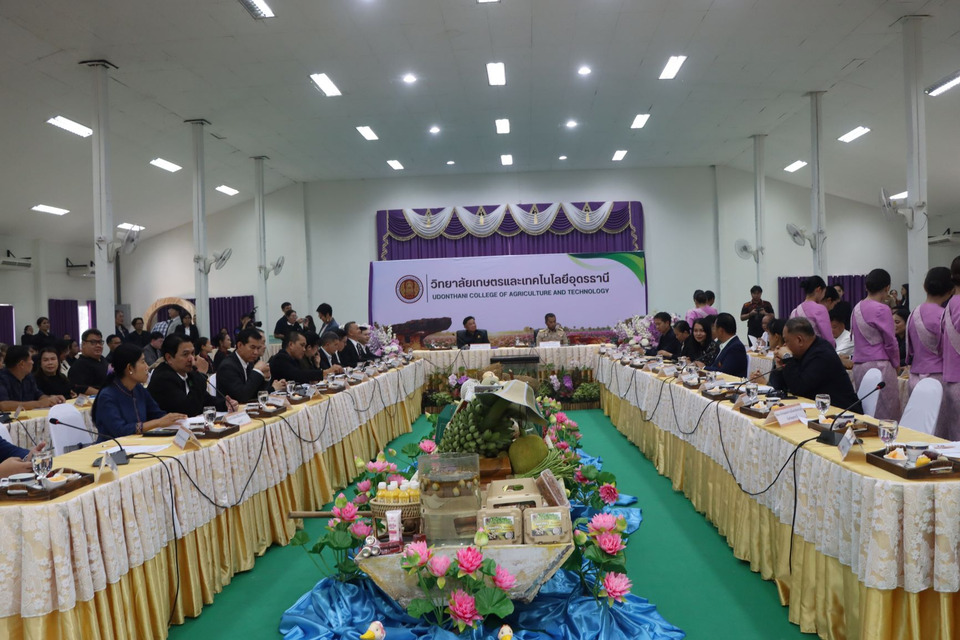 อบจ.อุดรธานีร่วมประชุมสัญจร ขับเคลื่อน “ยกระดับคุณภาพการศึกษา” แบบบูรณาการ 50 หน่วยงาน