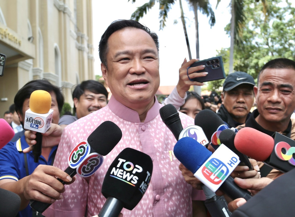 “อนุทิน” บอกไม่ทราบ ภริยา ยื่นทรัพย์สิน ป.ป.ช. เพิ่ม 15 ล้าน ชี้มีทนายความทำให้