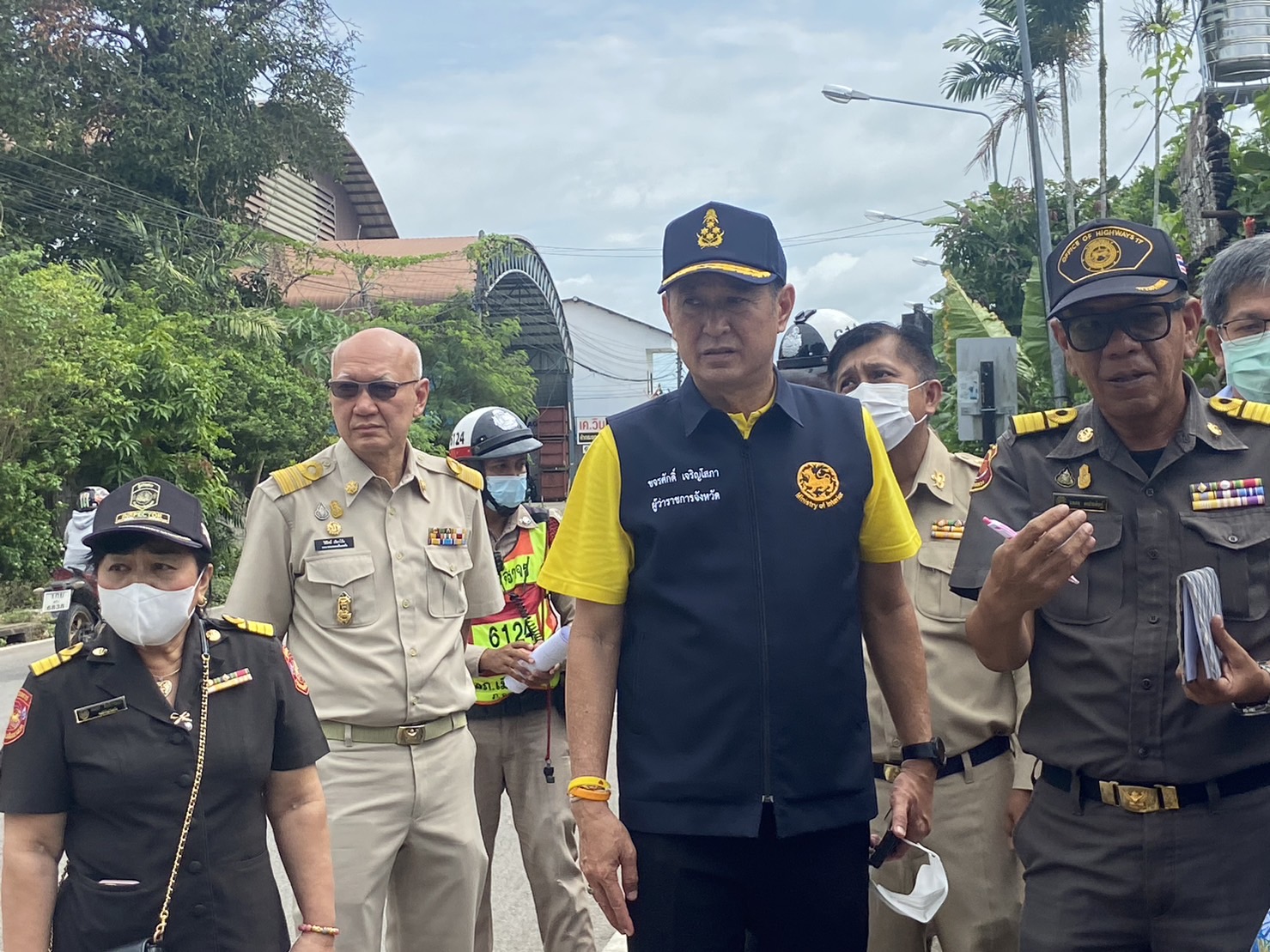 ผู้ว่าฯตรังลงพื้นที่แก้ปัญหาการเกิดอุบัติเหตุในเขตเทศบาล 
