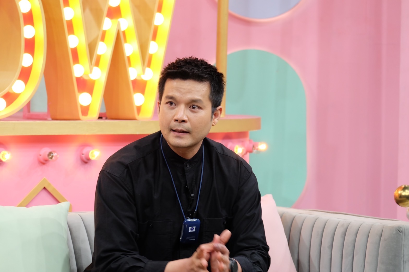 'อะตอม' สัมพันธภาพ เพื่อนสนิท 'แตงโม นิดา' ลั่น 'กระติก' ควรนอบน้อมกับคุณแม่มากกว่า