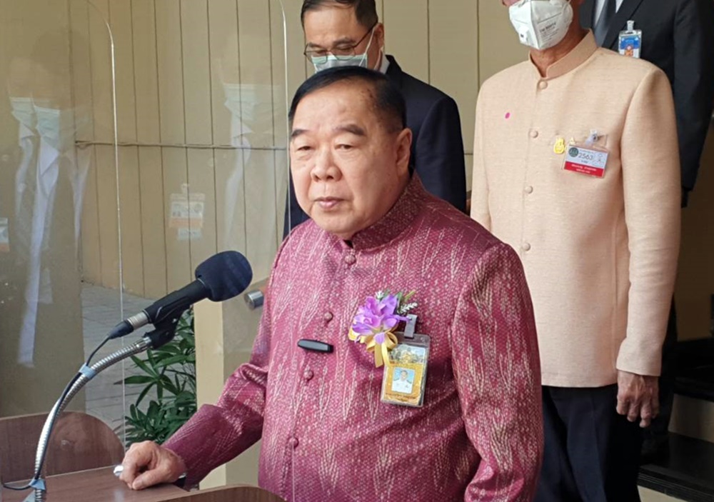 "บิ๊กป้อม" สั่งลุยแก้ปัญหาแรงงานเถื่อน-บ่อน ปชช. รู้เบาะแสโทรแจ้งสายด่วน 1111 