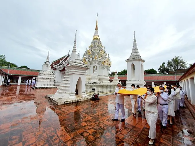 ประเพณีแห่ผ้าขึ้นธาตุ เอกลักษณ์ประจำท้องถิ่นภาคใต้