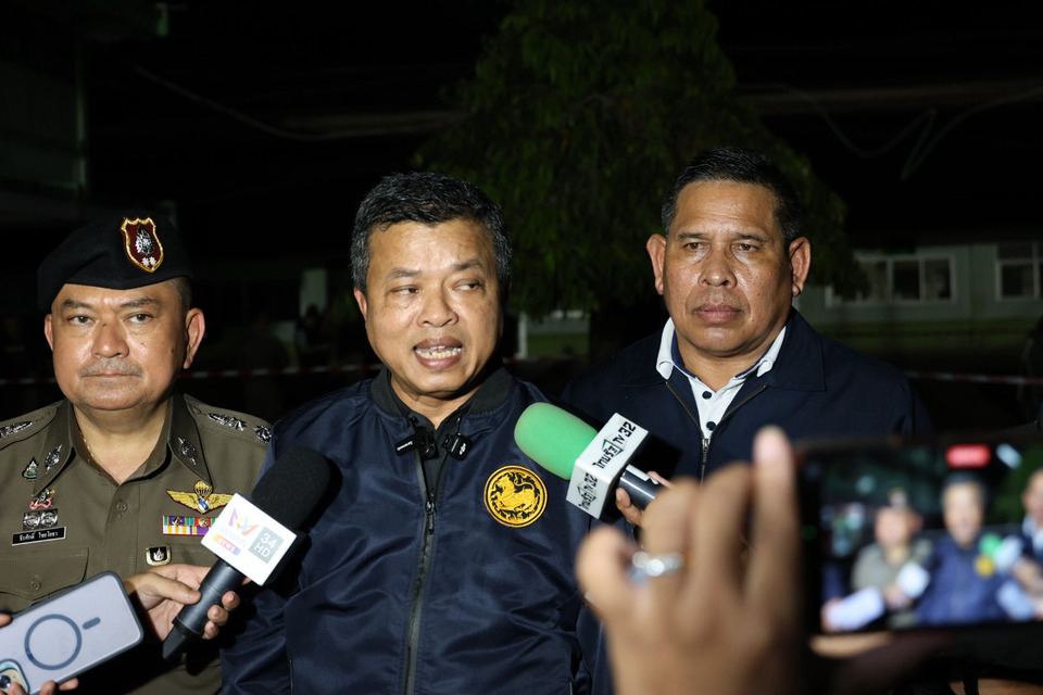 ผู้ว่าฯสงขลา สั่งปิดเรียน 2 วัน เหตุบุกยิง รร.พะตงฯ