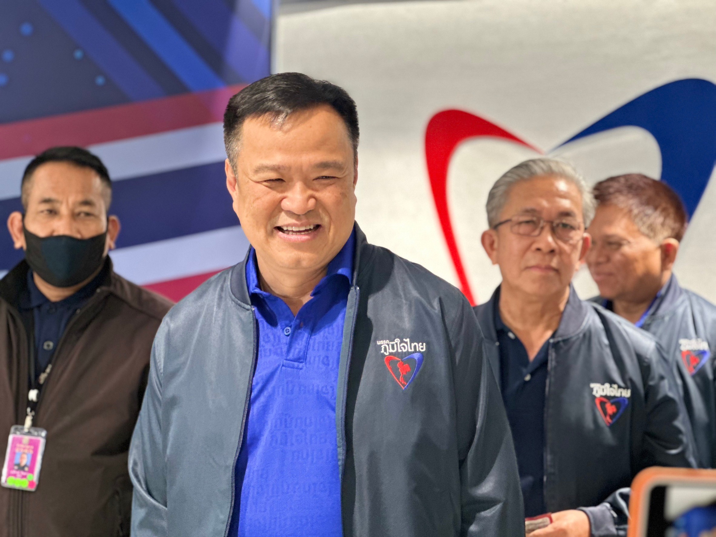 "อนุทิน" ลั่นยันไม่เกี่ยวโยก "หมอสุภัทร" ย้ำเป็นอำนจปลัดสธ.