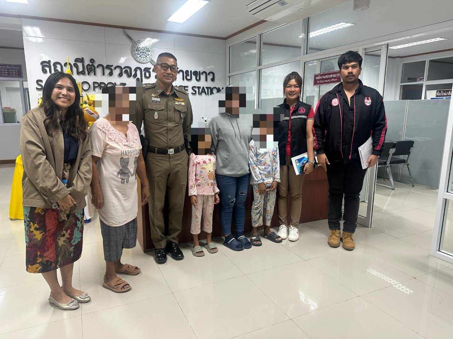 แม่ร่ำไห้ร้อง "ปวีณา" ช่วยลูก 2 คน ถูกพ่อแท้ๆ ติดยาทำร้าย ใช้สันมีดทุบหัว-กรรไกรแทงท้อง