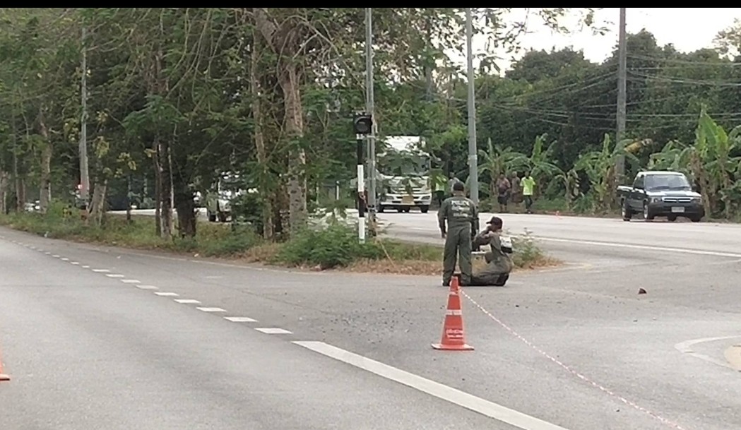ชาวบ้านแตกตื่นพบวัตถุระเบิดถูกวางทิ้งจุดยูเทิรน์ ถนนสายสุขุมวิท