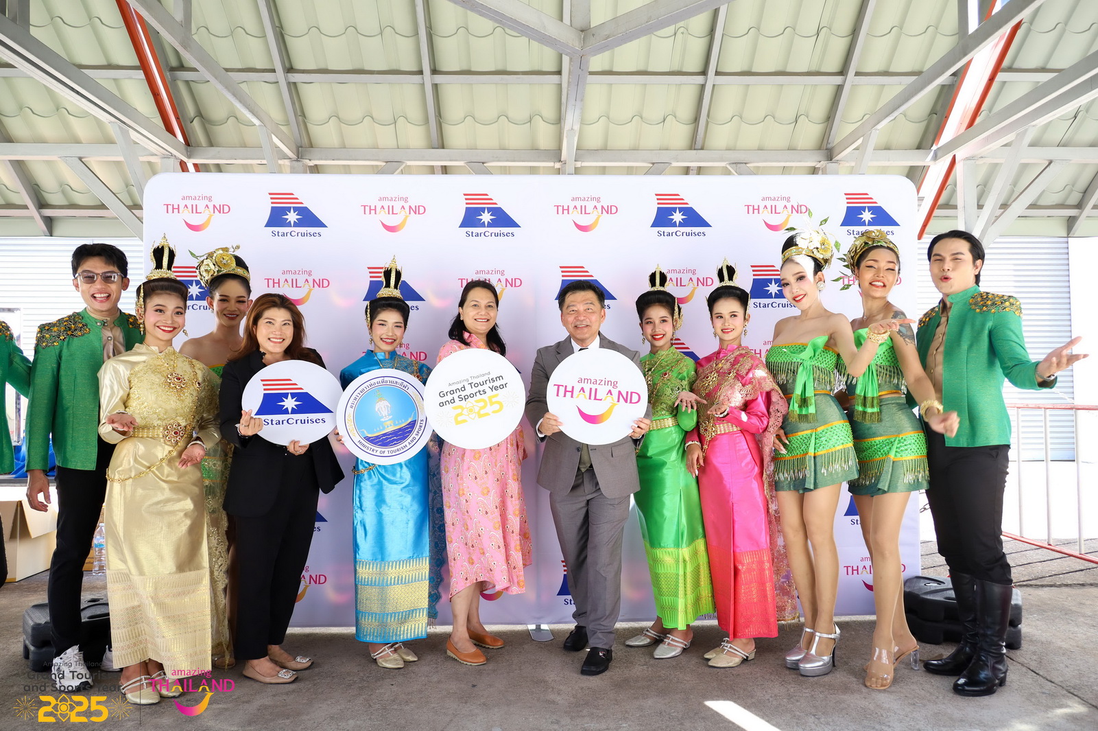 เรือสำราญ Star Voyager ให้บริการขึ้นลงที่ไทยเป็นครั้งแรก เส้นทางแหลมฉบัง-เกาะสมุย-สิงคโปร์-แหลมฉบัง 
