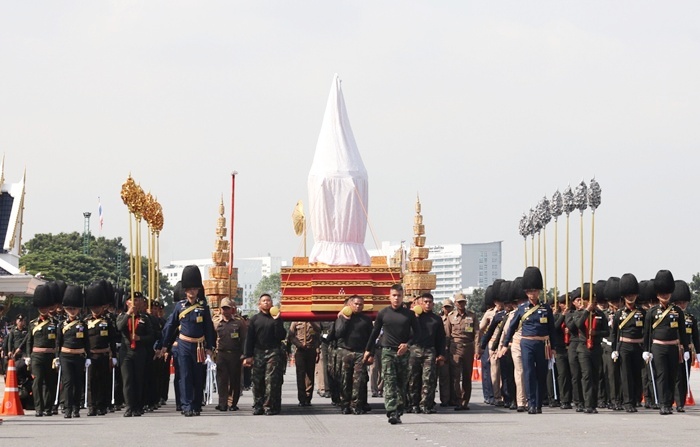 ร.11 รอ. ฝึกซ้อมริ้วขบวนพระบรมราชอิสริยยศในพระราชพิธีถวายพระเพลิง