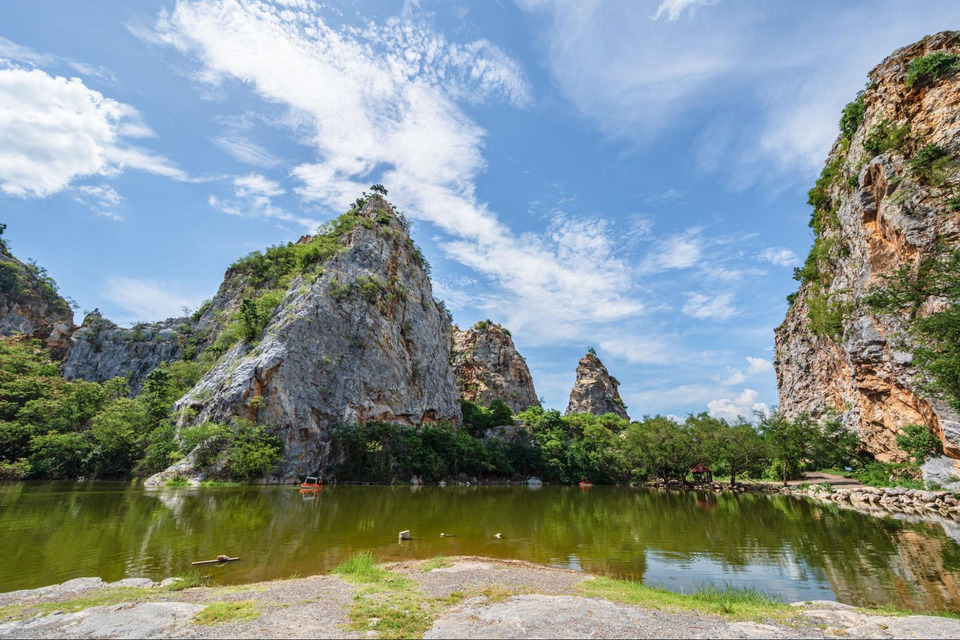 รวม 5 ที่พักราชบุรีวิวสวย มุมถ่ายรูปเยอะ ไวบ์ดี ฮีลใจในวันหยุด