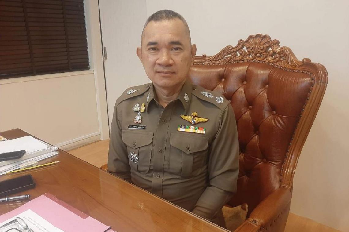 รอง ผ.บชน. จัดกำลังตำรวจ 50 นายดูแลม็อบ "นักเรียนเลว" กันมือที่สาม