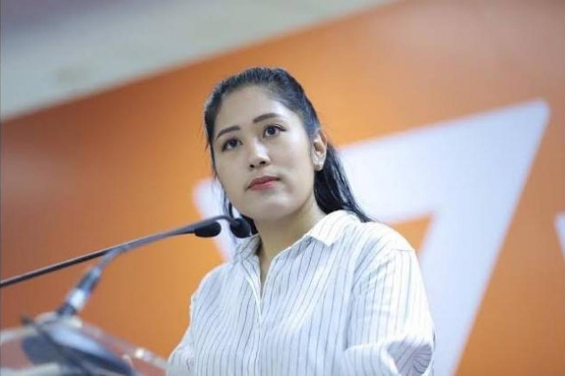 ไม่มีอะไรทำลายพรรคอนาคตใหม่ได้!  'ช่อ' ดื้อปลุกมวลชน