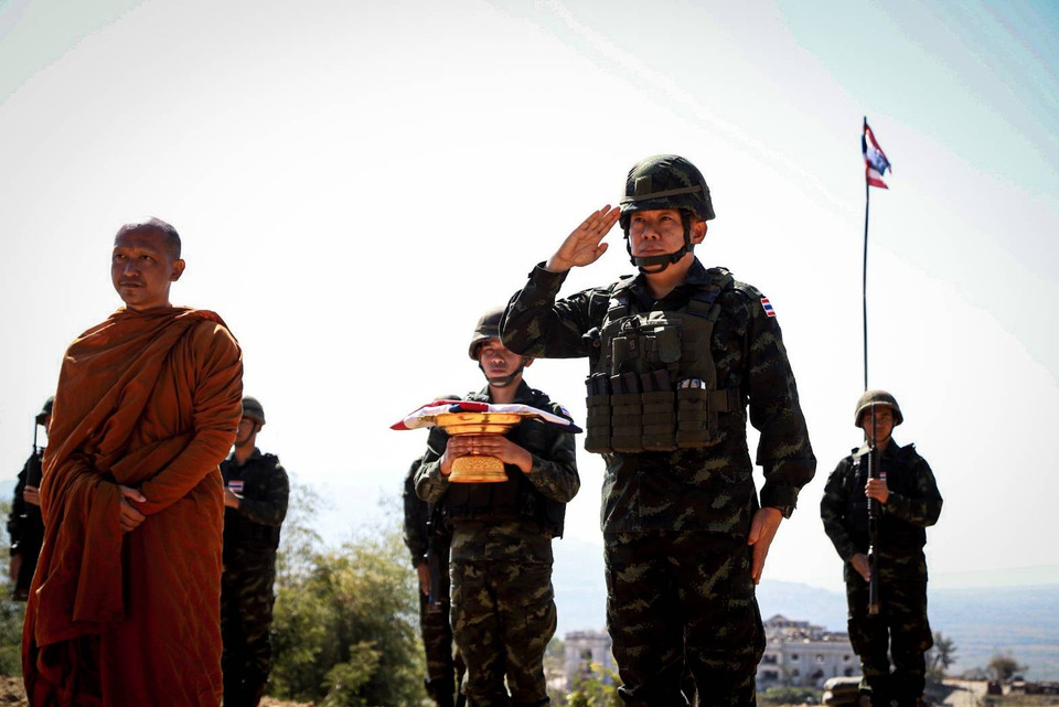 "กองกำลังสุรนารี" ทำพิธิอัญเชิญดินสมรภูมิการสู้รบ "ช่องบก-ช่องอานม้า-ภูมะเขือ" สดุดี "ทหารกล้า" เนื่องในวันกองทัพไทย