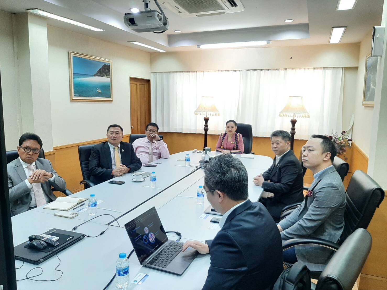 สมาคมผู้สื่อข่าวไทย-จีน ควงนักธุรกิจ-ผู้แทนหอการค้าฯ หารือแผนงานความร่วมมือกับ”รมว.ท่องเที่ยว”ไทย