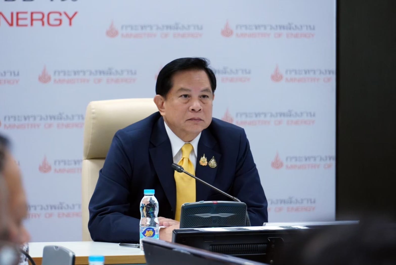 "พีระพันธุ์" ยังไม่รู้ "ปปช." แจ้งข้อกล่าวหา คดีแจกถุงยังชีพ พร้อมไปชี้แจง หากถูกเรียก