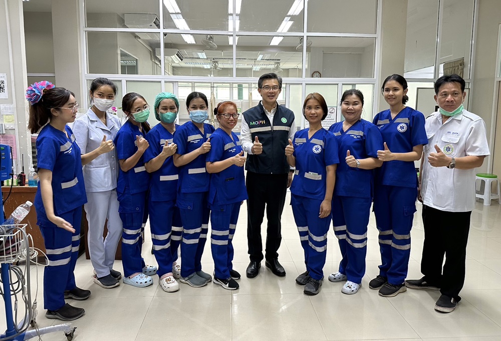 "หมอทวีศิลป์" ตรวจเยี่ยมห้องฉุกเฉิน รพ.ยางตลาด พร้อมรับอุบัติเหตุช่วงเทศกาลสงกรานต์ 