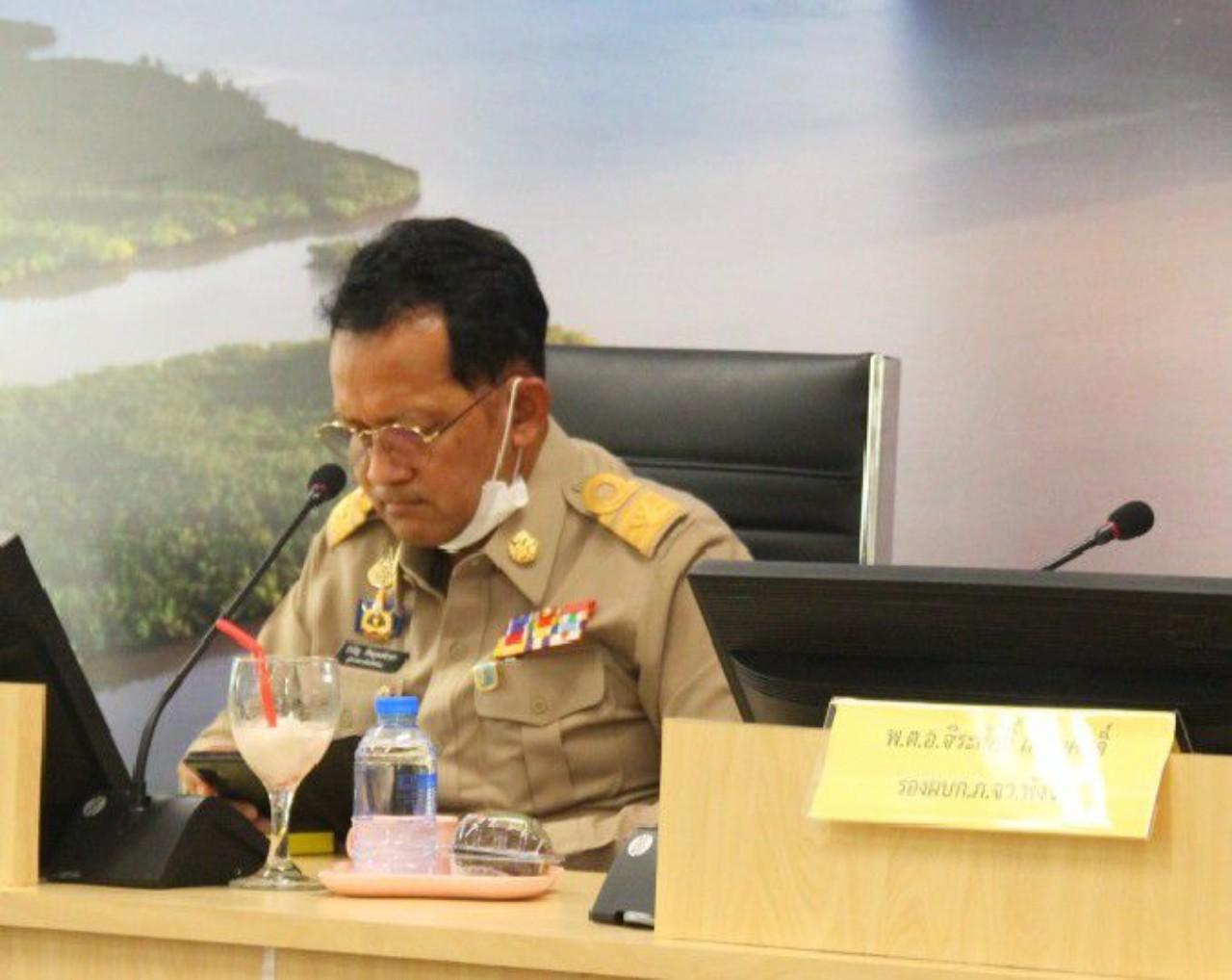 จ.พังงา ประชุมติดตามงานความมั่นคงภายในและปัญหายาเสพติด