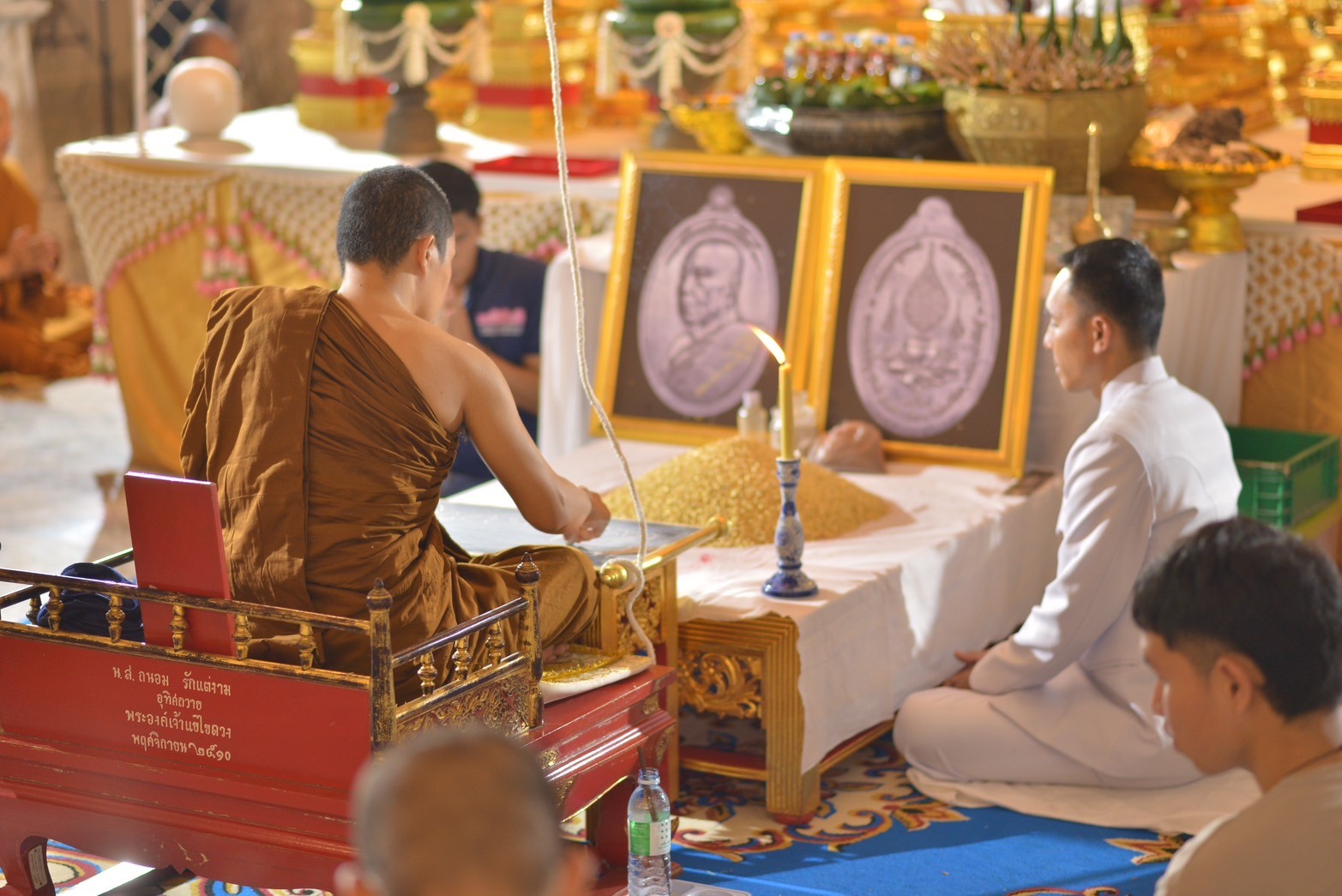 วัดดังกาฬสินธุ์ประชานิยมบวงสรวงพลีมวลสารเหรียญเลื่อนสมณศักดิ์หลวงปู่บัวศรี 