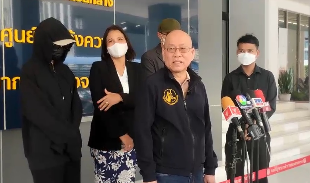 'อัจฉริยะ' พาผู้เสียหายร้องกองปราบดำเนินคดีอาญากับตำรวจเมืองสุพรรณบุรีและภรรยา ปล่อยเงินกู้นอกระบบ